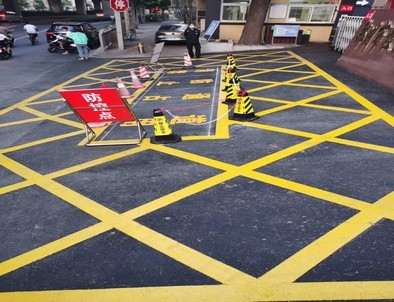 重庆重庆厂区划线，园区停车场划线，车库标识标线